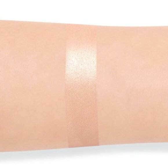 NATASHA DENONA All Over Glow Face & Body Shimmer in Shade 01 Light $50 - Picture 3 of 15